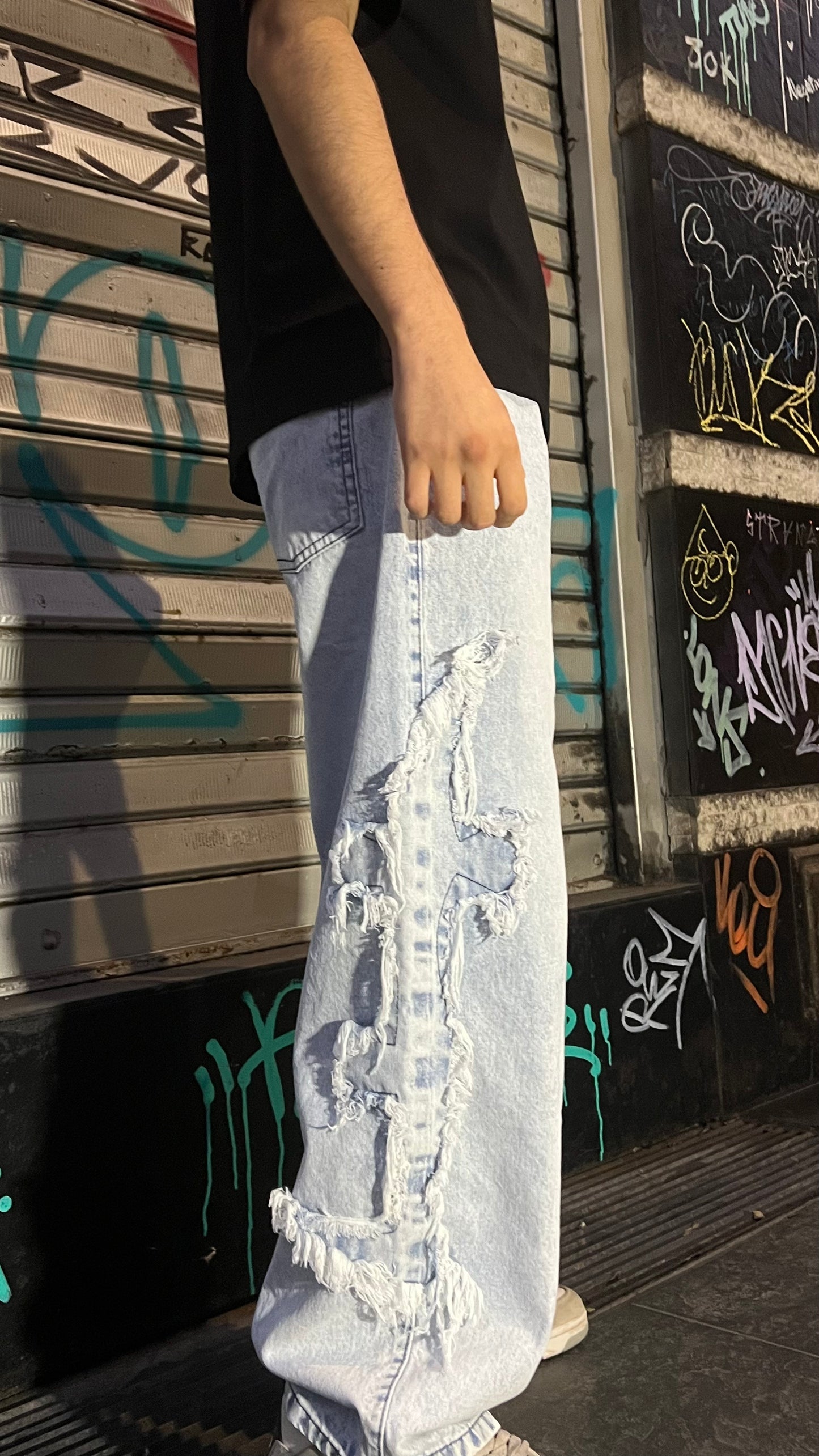 LIGHT DISTRESSED BAGGY®